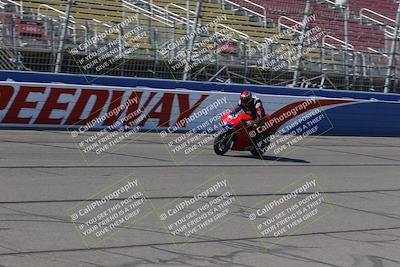 media/Aug-27-2022-Fastrack Riders (Sat) [[c588535105]]/Level 4/Session 1 Start Finish/